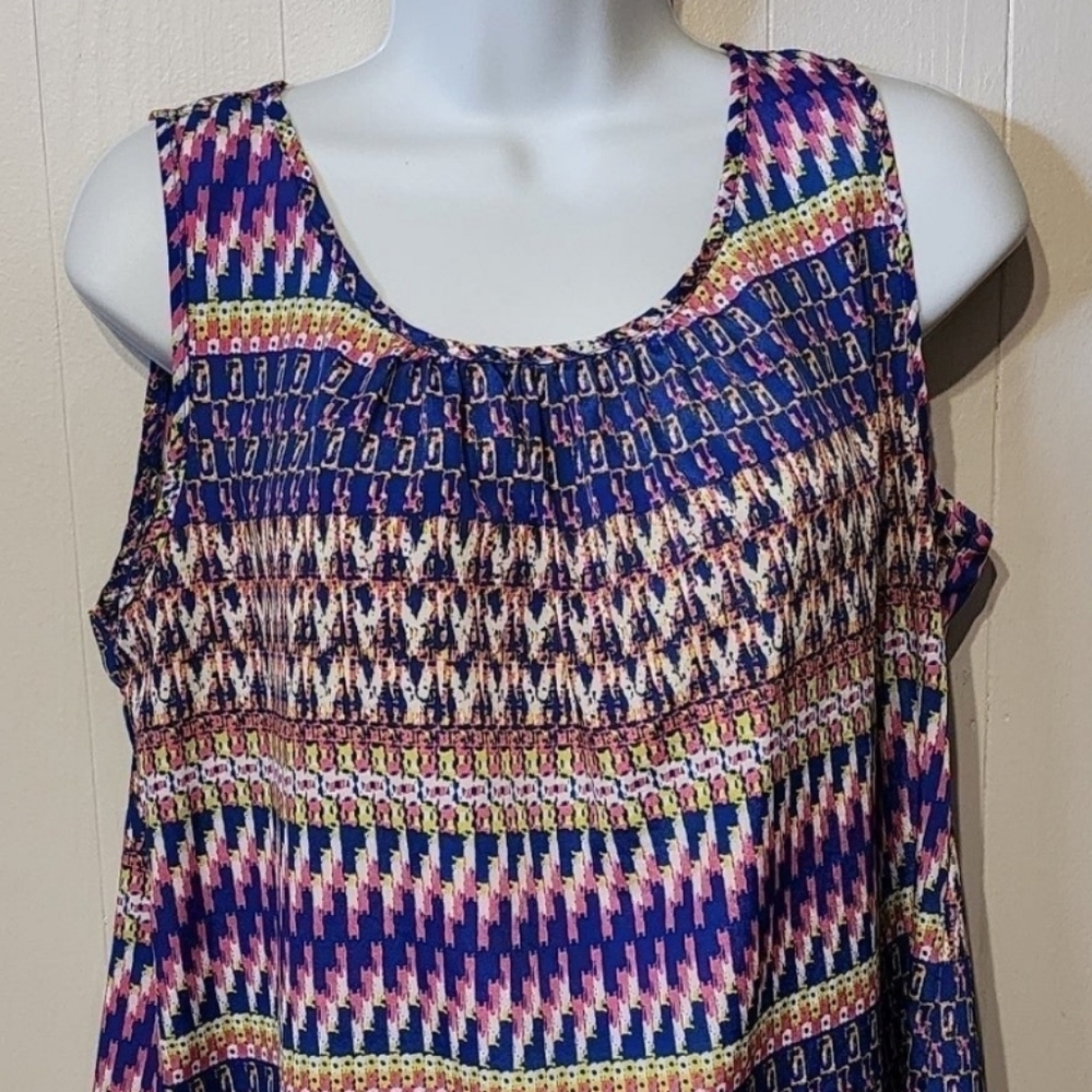 Body Central Sleeveless‎ Multicolor Top Split Back Medium A316